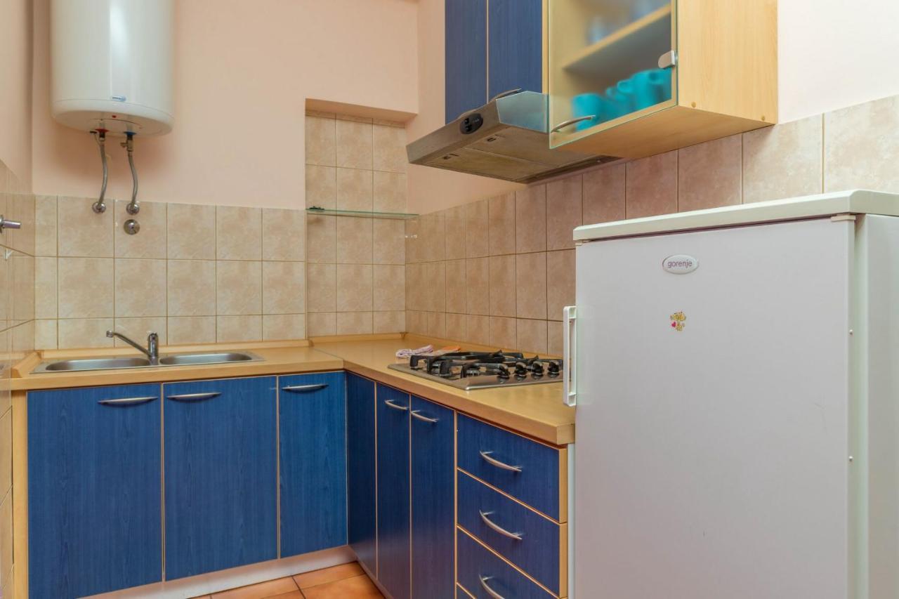 Apartman Lux1 Selce Exterior foto