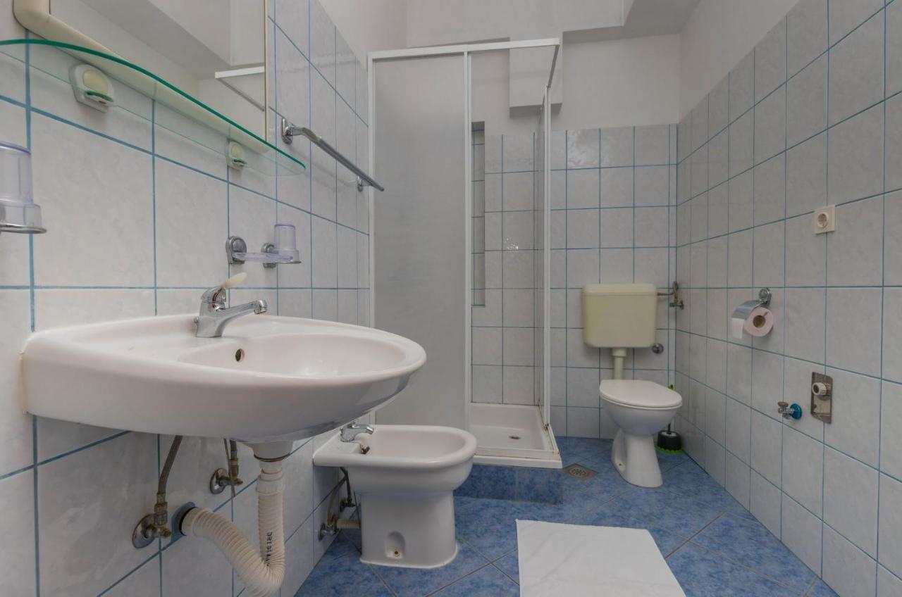 Apartman Lux1 Selce Exterior foto